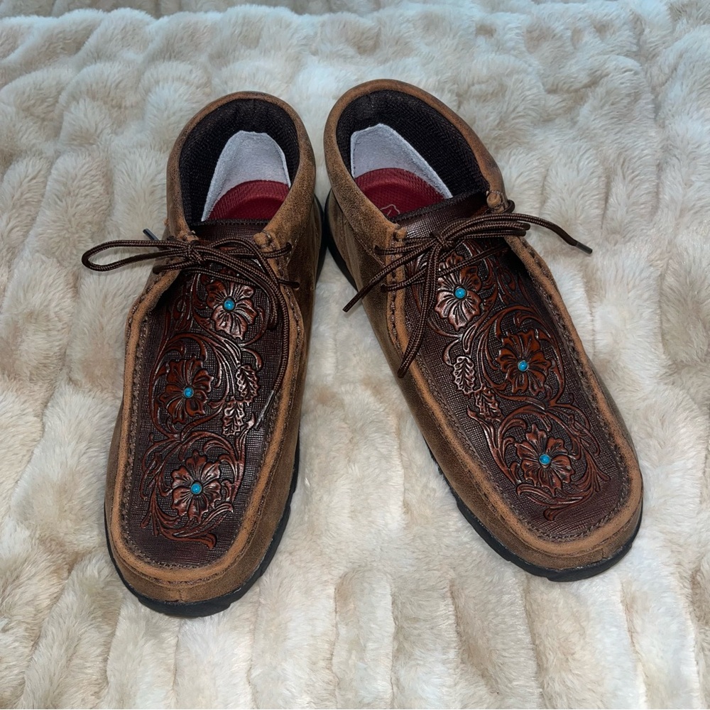 TWISTED X WOMEN'S TOOLED CHUKKA DRIVING MOCS size 8.5
